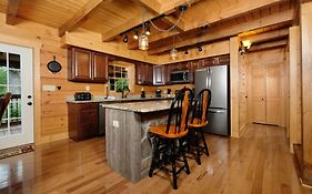Oakmont Lodge 802